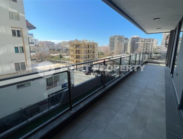 New apartments with high-quality renovation 450 meters from the sea, Mahmutlar district-id-3642-photo-4