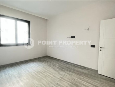 New apartments with high-quality renovation 450 meters from the sea, Mahmutlar district-id-3642-photo-5