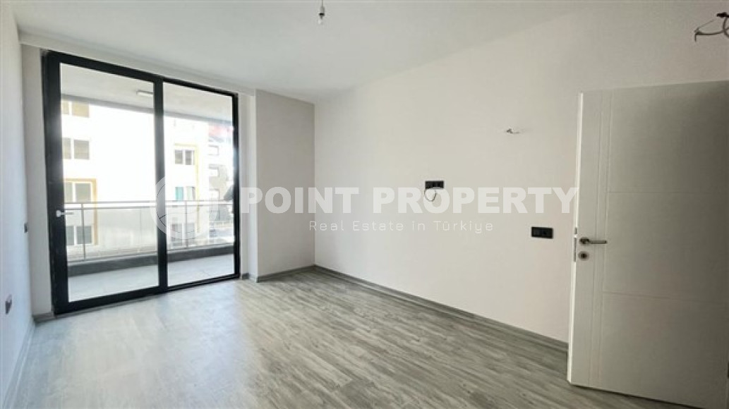 New apartments with high-quality renovation 450 meters from the sea, Mahmutlar district-id-3642-photo-6