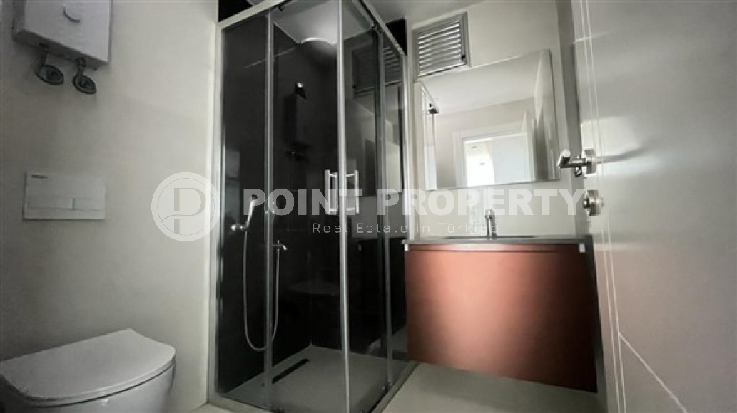 New apartments with high-quality renovation 450 meters from the sea, Mahmutlar district-id-3642-photo-7