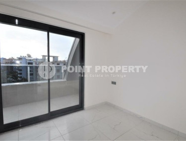 Трёхкомнатный пентхаус с площадью 100 м2 в новом малоэтажном комплексе, район Оба-id-3646-фото-2