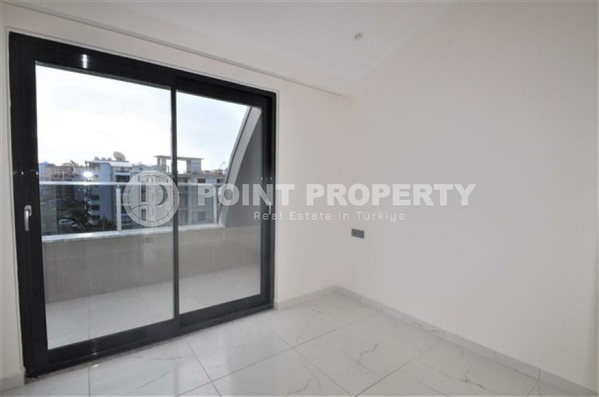 Трёхкомнатный пентхаус с площадью 100 м2 в новом малоэтажном комплексе, район Оба-id-3646-фото-2