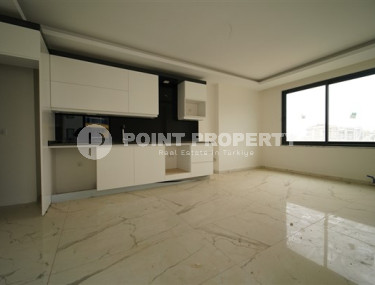 Просторная квартира с одной спальной комнатой на 9-м этаже.-id-3653-фото-2