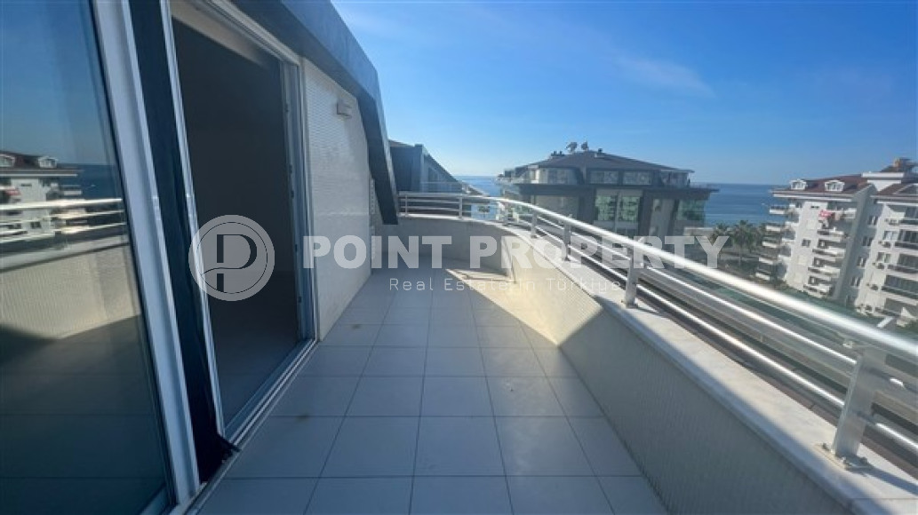 Luxury penthouse with an area of 200 m2 100 meters from the beaches of the Kestel area-id-3657-photo-10