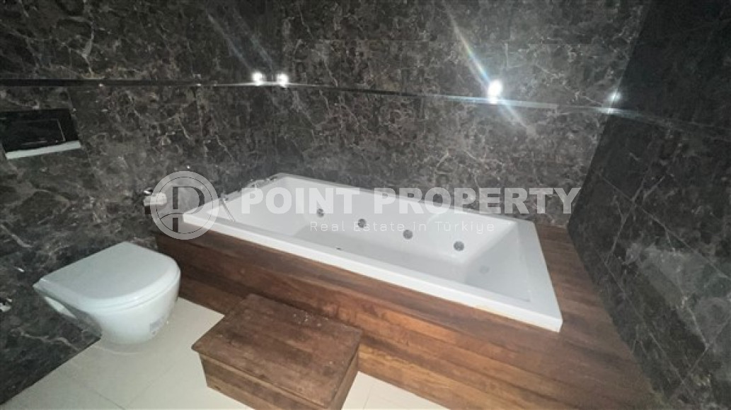 Luxury penthouse with an area of 200 m2 100 meters from the beaches of the Kestel area-id-3657-photo-13