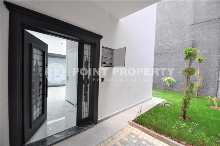 Вилла планировкой 5+1 с жилой площадью 270 м2 на стадии завершения строительства, центр Аланьи, Тепе-id-3660-фото-5