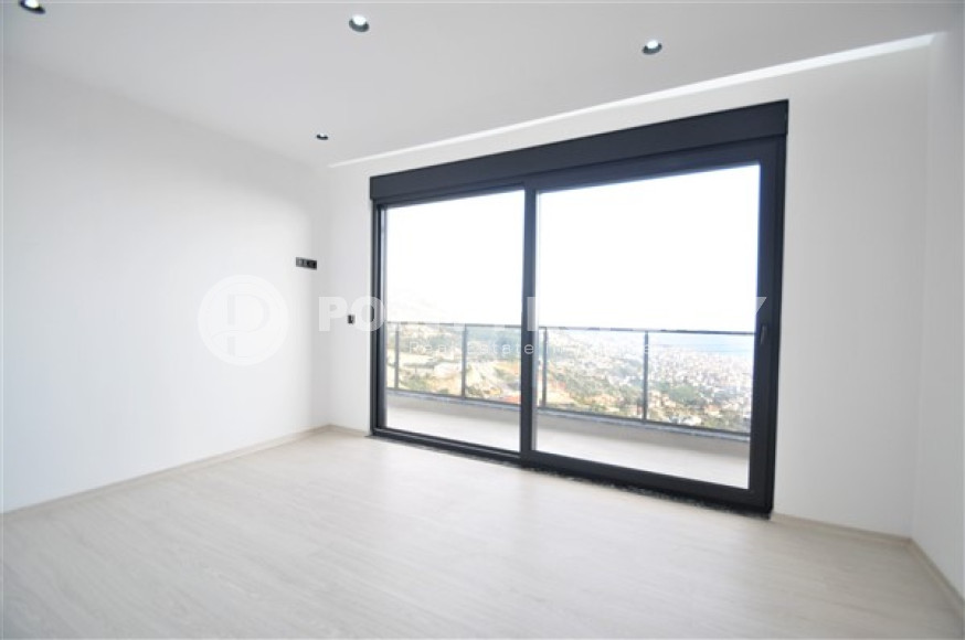 Вилла планировкой 5+1 с жилой площадью 270 м2 на стадии завершения строительства, центр Аланьи, Тепе-id-3660-фото-11