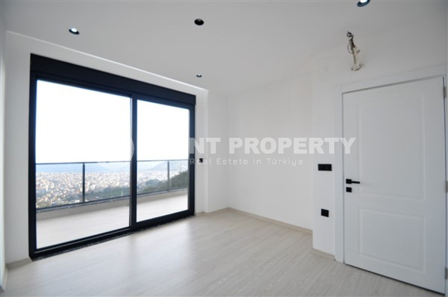 Вилла планировкой 5+1 с жилой площадью 270 м2 на стадии завершения строительства, центр Аланьи, Тепе-id-3660-фото-12