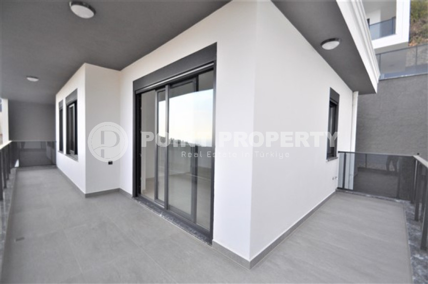 Вилла планировкой 5+1 с жилой площадью 270 м2 на стадии завершения строительства, центр Аланьи, Тепе-id-3660-фото-20