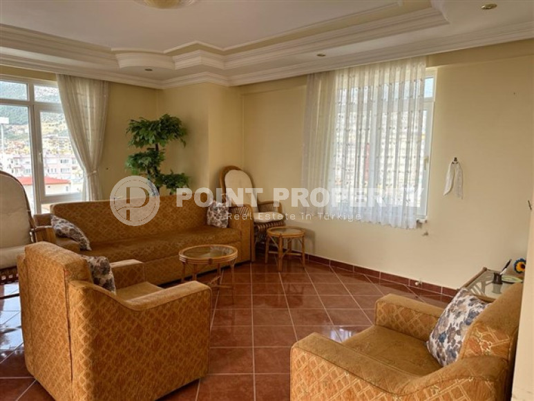 Просторная четырёхкомнатная квартира с мебелью в центре Аланьи, 170 м2-id-3661-фото-2