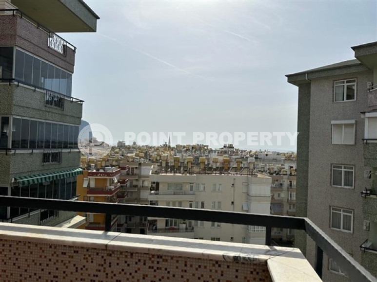 Просторная четырёхкомнатная квартира с мебелью в центре Аланьи, 170 м2-id-3661-фото-10