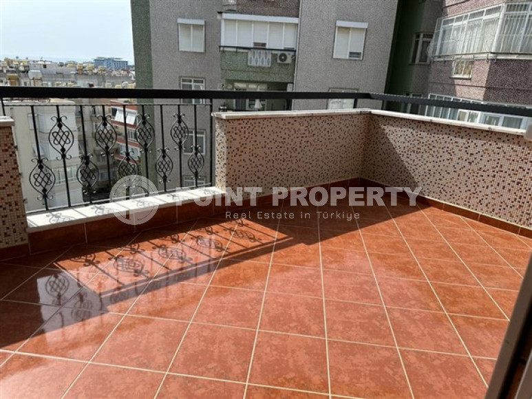 Просторная четырёхкомнатная квартира с мебелью в центре Аланьи, 170 м2-id-3661-фото-11