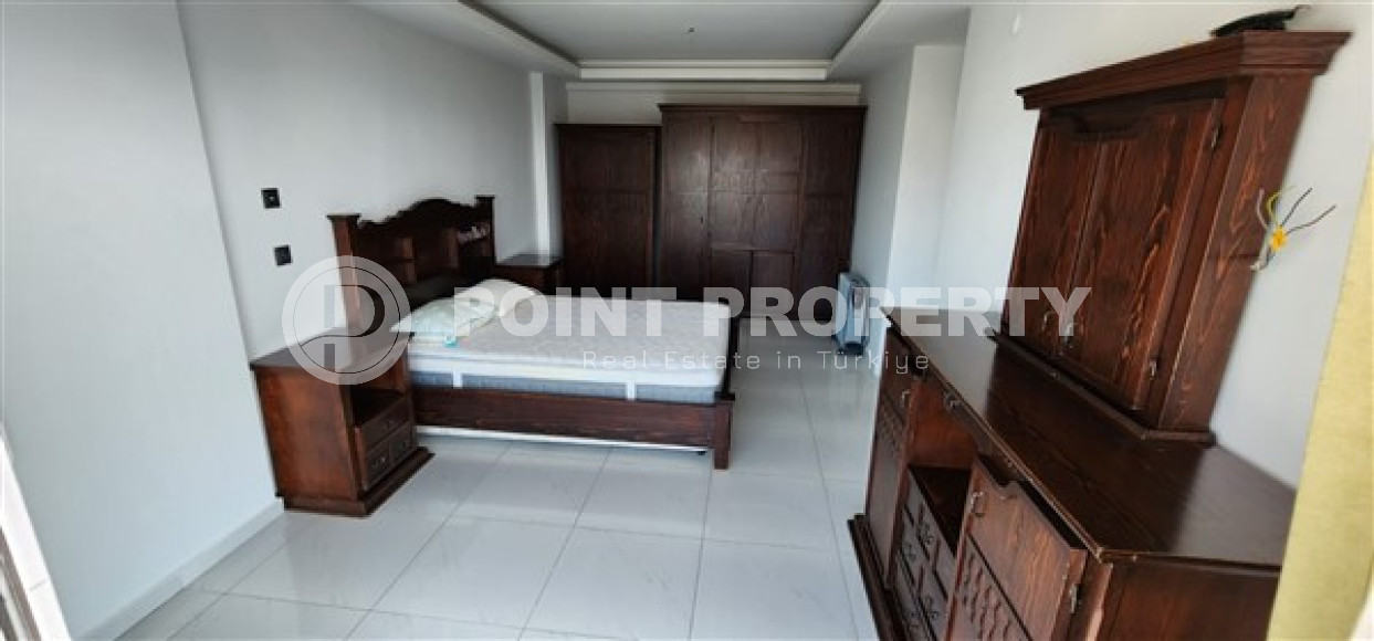 Huge two-level apartment of 320 m2 with furniture located in the very center of Mahmutlar-id-3666-photo-2