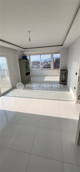 Huge two-level apartment of 320 m2 with furniture located in the very center of Mahmutlar-id-3666-photo-12