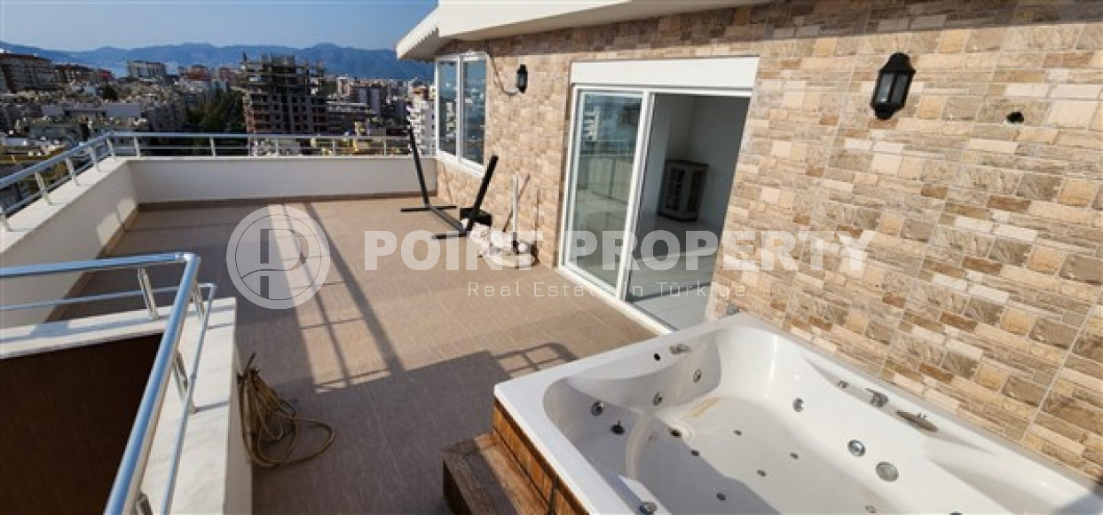 Huge two-level apartment of 320 m2 with furniture located in the very center of Mahmutlar-id-3666-photo-14