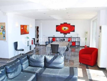 Дуплексная вилла с семью комнатами общей площадью 400 м2, центр Аланьи, район Тепе-id-3671-фото-3