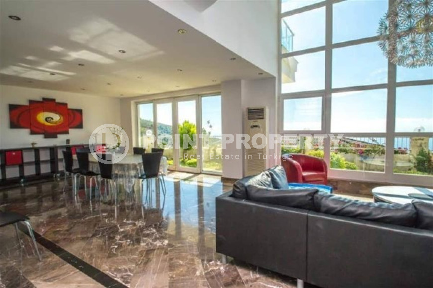 Дуплексная вилла с семью комнатами общей площадью 400 м2, центр Аланьи, район Тепе-id-3671-фото-5