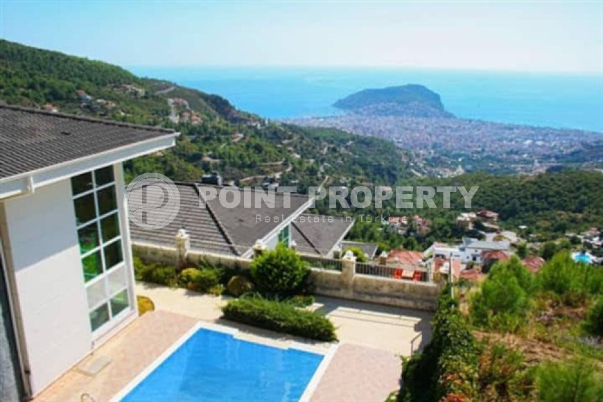 Дуплексная вилла с семью комнатами общей площадью 400 м2, центр Аланьи, район Тепе-id-3671-фото-9