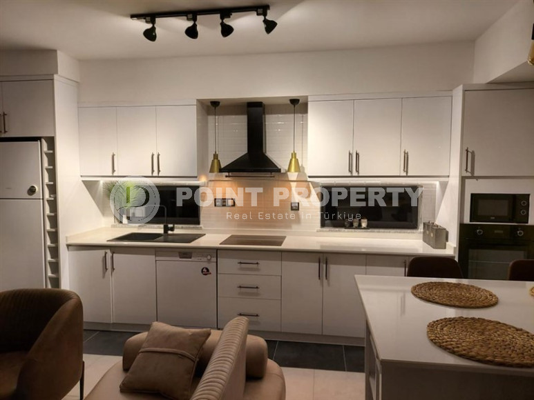 Стильная дизайнерская квартира с тремя спальнями, 140м², в таунхаусе в районе Алании Каргыджак-id-1319-фото-7