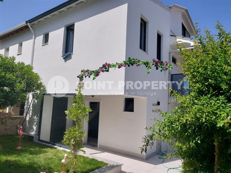 Стильная дизайнерская квартира с тремя спальнями, 140м², в таунхаусе в районе Алании Каргыджак-id-1319-фото-26