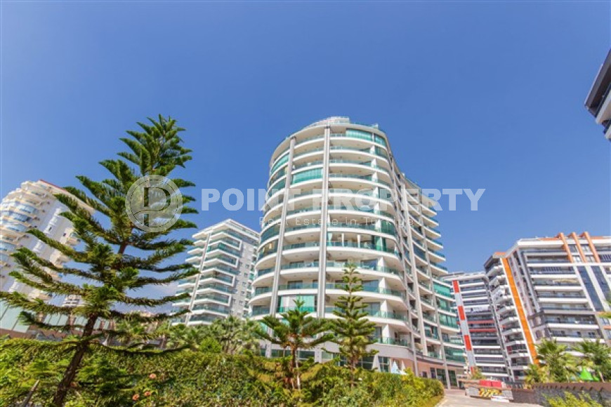 Furnished two-room apartment 80 m2 in a high-rise residence, Mahmutlar district-id-3693-photo-2