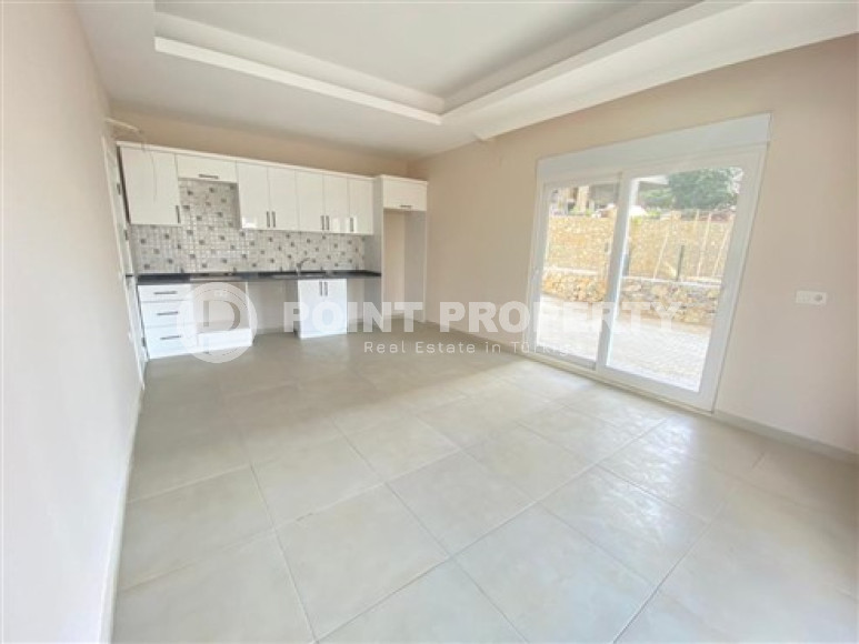 Two bedroom apartment, 80m², in a new residence with infrastructure in Cikcilli area, Alanya-id-2140-photo-7
