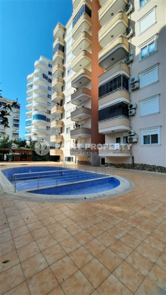 Апартаменты удобной планировки с двумя отдельными светлыми спальнями всего в 250 метрах от моря.-id-3698-фото-14