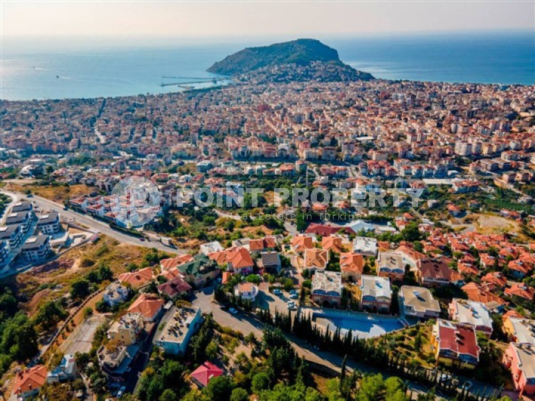 Дуплекс с потрясающими видами на море, горы и город, с выходом на террасу собственной крыши.-id-3699-фото-19