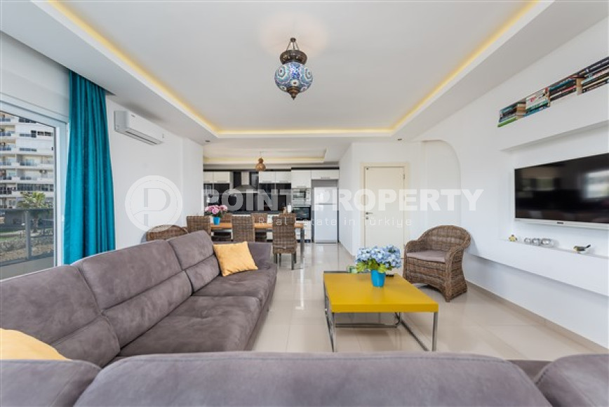 Просторный пентхаус с четырьмя спальными комнатами.-id-3700-фото-12