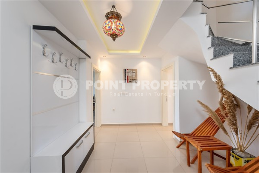 Просторный пентхаус с четырьмя спальными комнатами.-id-3700-фото-15