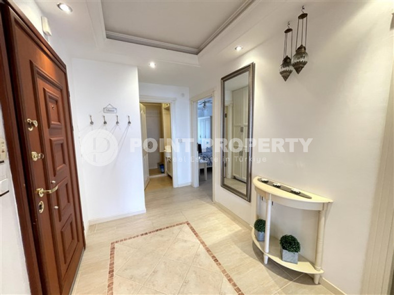 Стильные апартаменты 2+1 с двумя балконами в ухоженном комплексе, первая линия к морю.-id-3710-фото-5