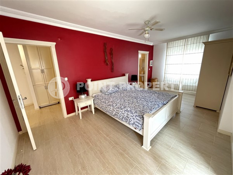 Стильные апартаменты 2+1 с двумя балконами в ухоженном комплексе, первая линия к морю.-id-3710-фото-6