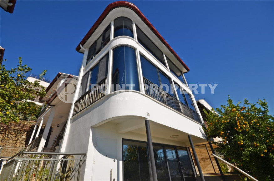 Обновленная меблированная вилла 3+1, 200м², в районе Алании Демирташ, в коттеджном поселке с инфраструктурой-id-1320-фото-33