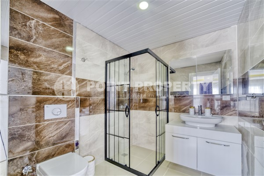 Furnished two-level apartment with a total area of 240 m2, 400 meters from the sea. .-id-3715-photo-8