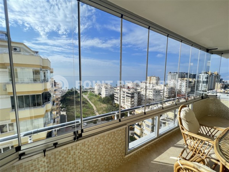 Дуплекс на 12-м этаже в центре района Махмутлар.-id-3718-фото-11