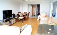 Furnished apartment with three bedrooms in the central area of Alanya.-id-3720-photo-1