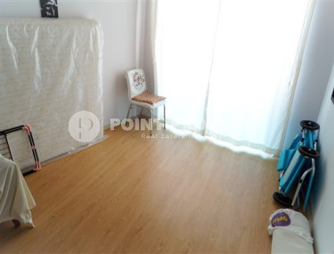 Furnished apartment with three bedrooms in the central area of Alanya.-id-3720-photo-4