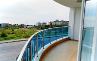 Furnished apartment with three bedrooms in the central area of Alanya.-id-3720-photo-9