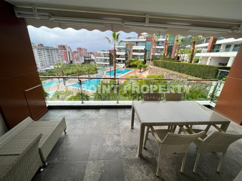 Просторная однокомнатная квартира на 2-м этаже в районе Джикджилли.-id-3724-фото-7