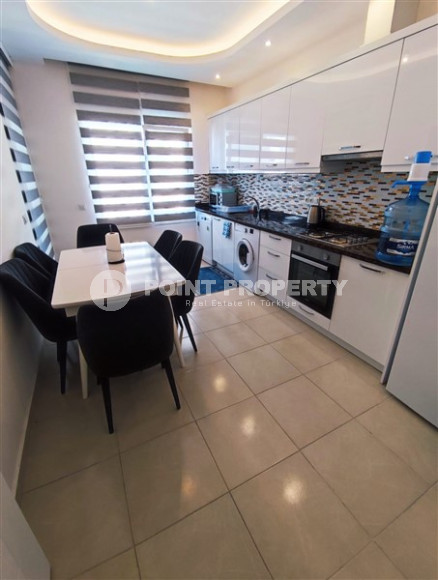 Апартаменты с интересным дизайном планировки 2+1 в престижном закрытом комплексе, 400 метров до моря.-id-3730-фото-2