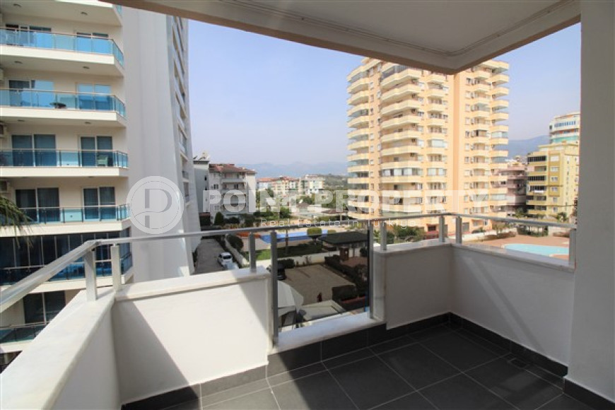 Stylish 2+1 apartment in the center of Mahmutlar and 200 meters from the beach.-id-3736-photo-5