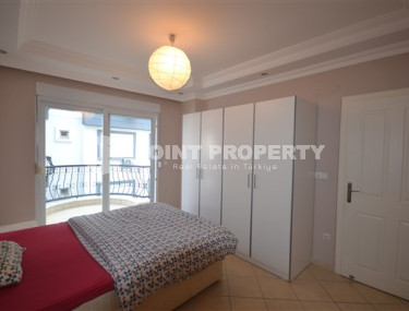 Квартира с двумя спальными комнатами с мебелью и бытовой техникой.-id-3737-фото-5