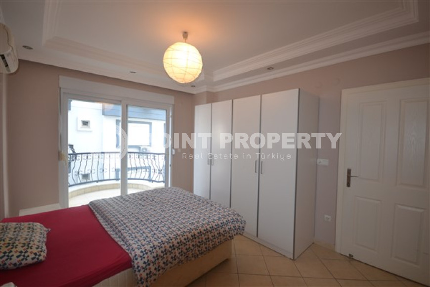 Квартира с двумя спальными комнатами с мебелью и бытовой техникой.-id-3737-фото-5