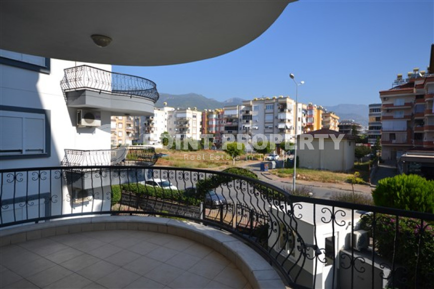 Квартира с двумя спальными комнатами с мебелью и бытовой техникой.-id-3737-фото-7