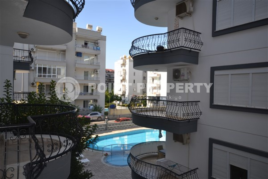 Квартира с двумя спальными комнатами с мебелью и бытовой техникой.-id-3737-фото-11