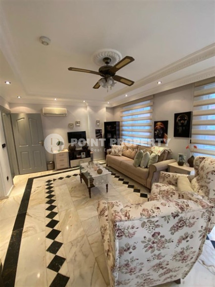 Трёхкомнатные апартаменты с площадью 120 м2 в районе Оба, 300 метров от моря-id-3739-фото-3