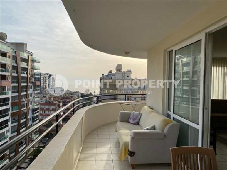 Просторная квартира 2+1 на 9-м этаже в центре района Махмутлар.-id-3741-фото-12