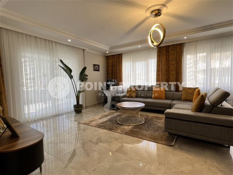 Меблированная квартира с двумя спальными комнатами  в охраняемом жилом комплексе.-id-3742-фото-3