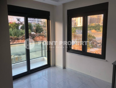 Small 1+1 apartment in a prestigious quiet area of Alanya Oba.-id-3744-photo-1