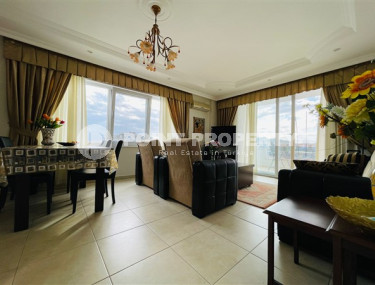 Уютная квартира 1+1 с видом на море в живописном районе.-id-3746-фото-2